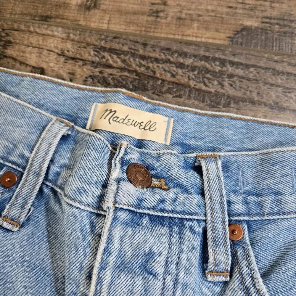 Madewell Relaxed Denim Shorts size 26 cut off light blue wash button closure - Picture 4 of 9